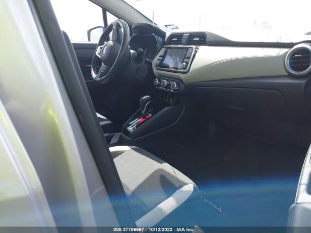 Photo 4 VIN: 3N1CN8EV9LL848017 - NISSAN VERSA 