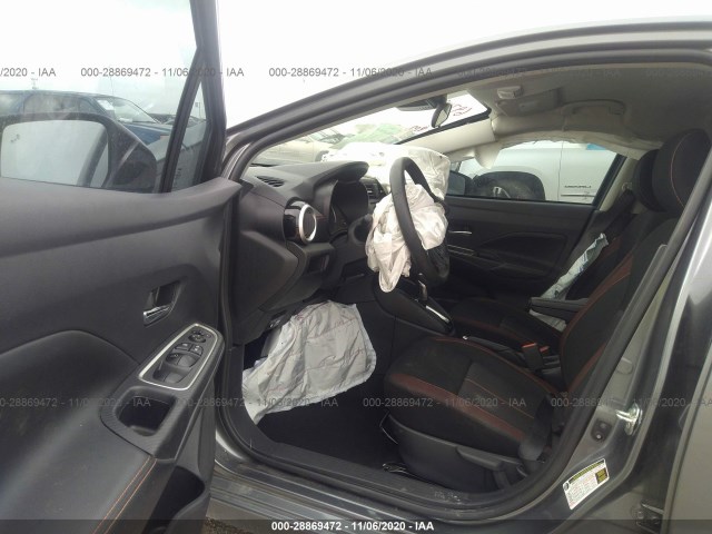 Photo 4 VIN: 3N1CN8FV0LL804924 - NISSAN VERSA 