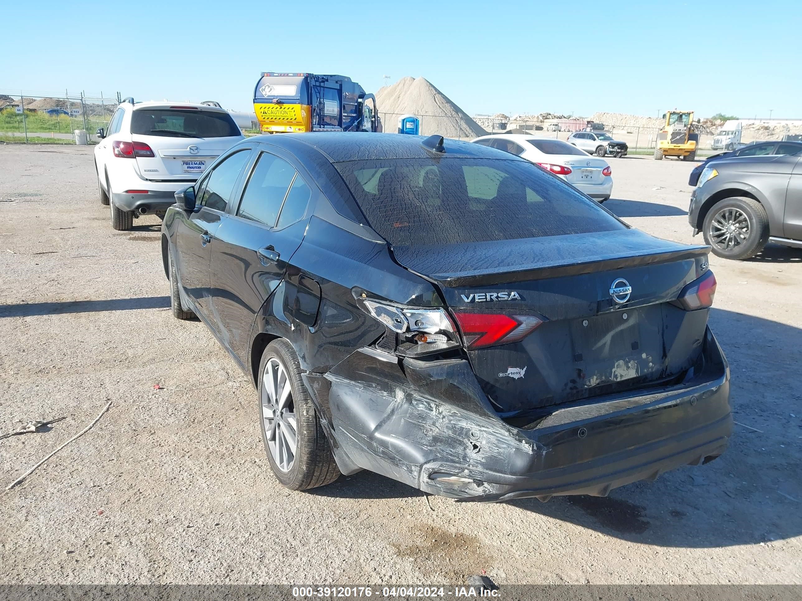 Photo 2 VIN: 3N1CN8FV1LL833610 - NISSAN VERSA 