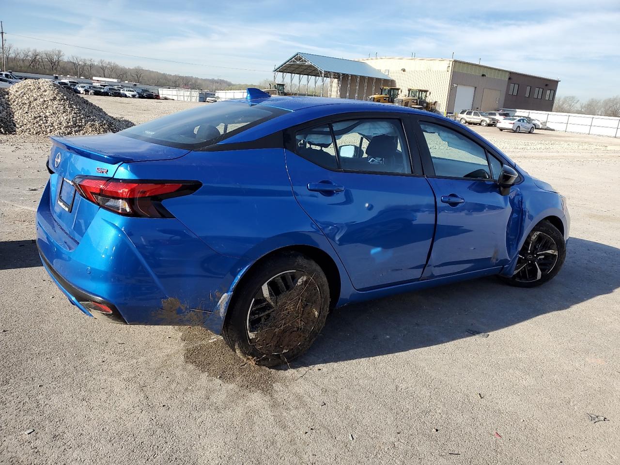 Photo 2 VIN: 3N1CN8FV2RL875602 - NISSAN VERSA 