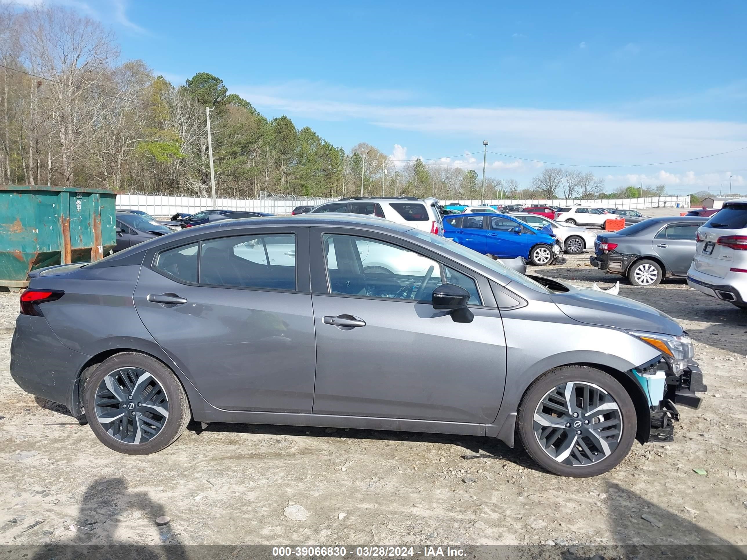 Photo 13 VIN: 3N1CN8FV5RL816057 - NISSAN VERSA 