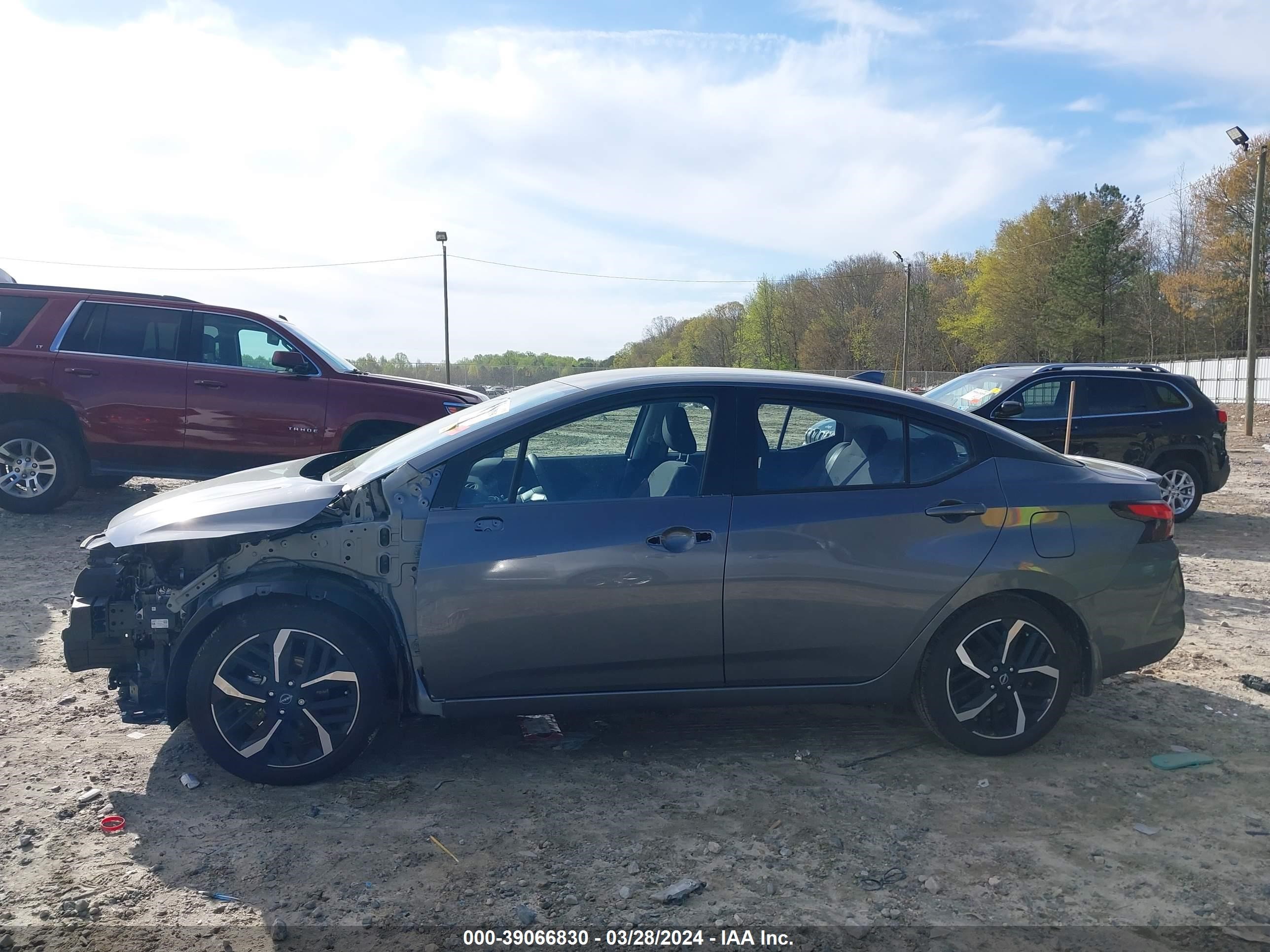 Photo 14 VIN: 3N1CN8FV5RL816057 - NISSAN VERSA 