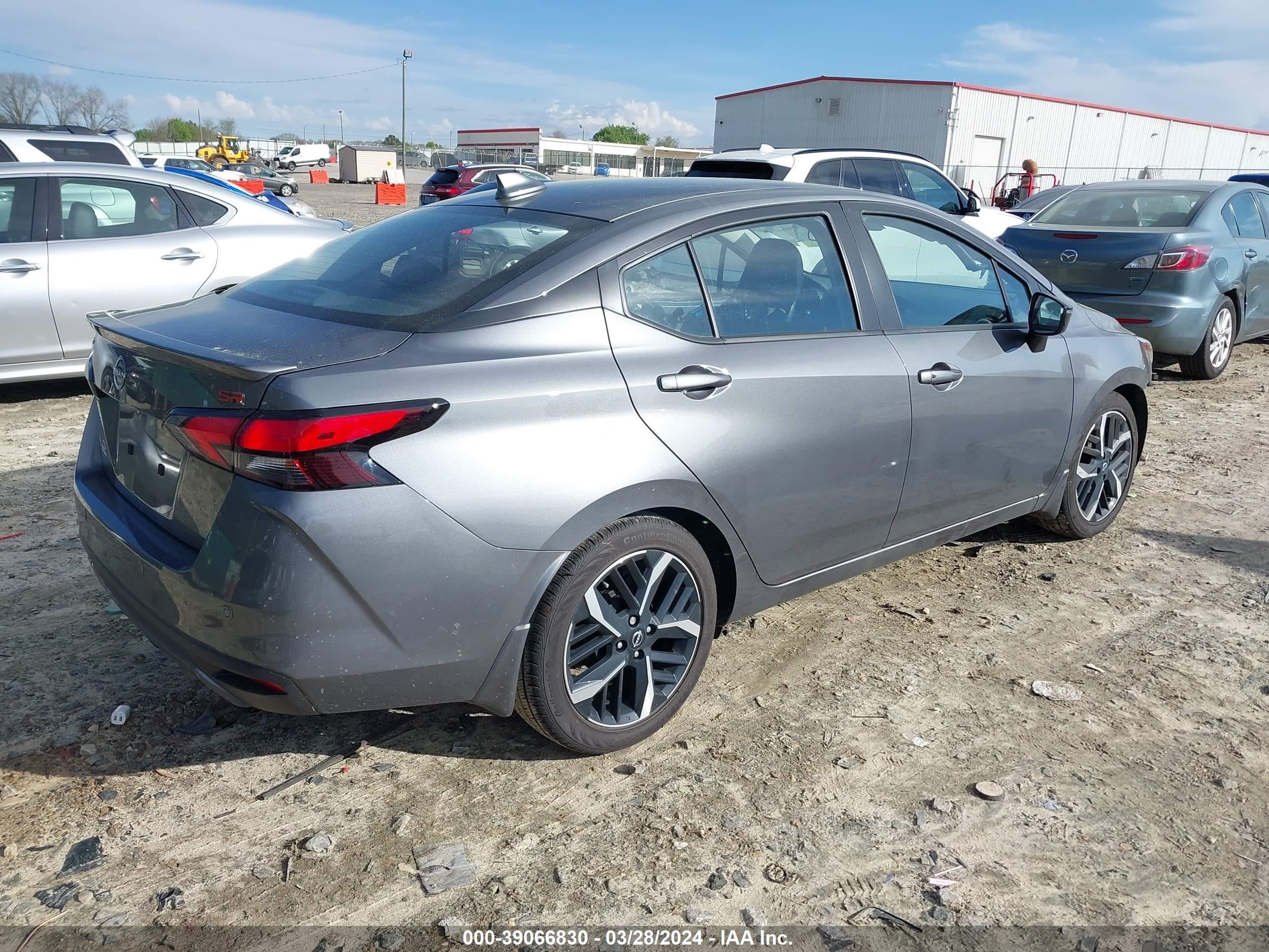 Photo 3 VIN: 3N1CN8FV5RL816057 - NISSAN VERSA 