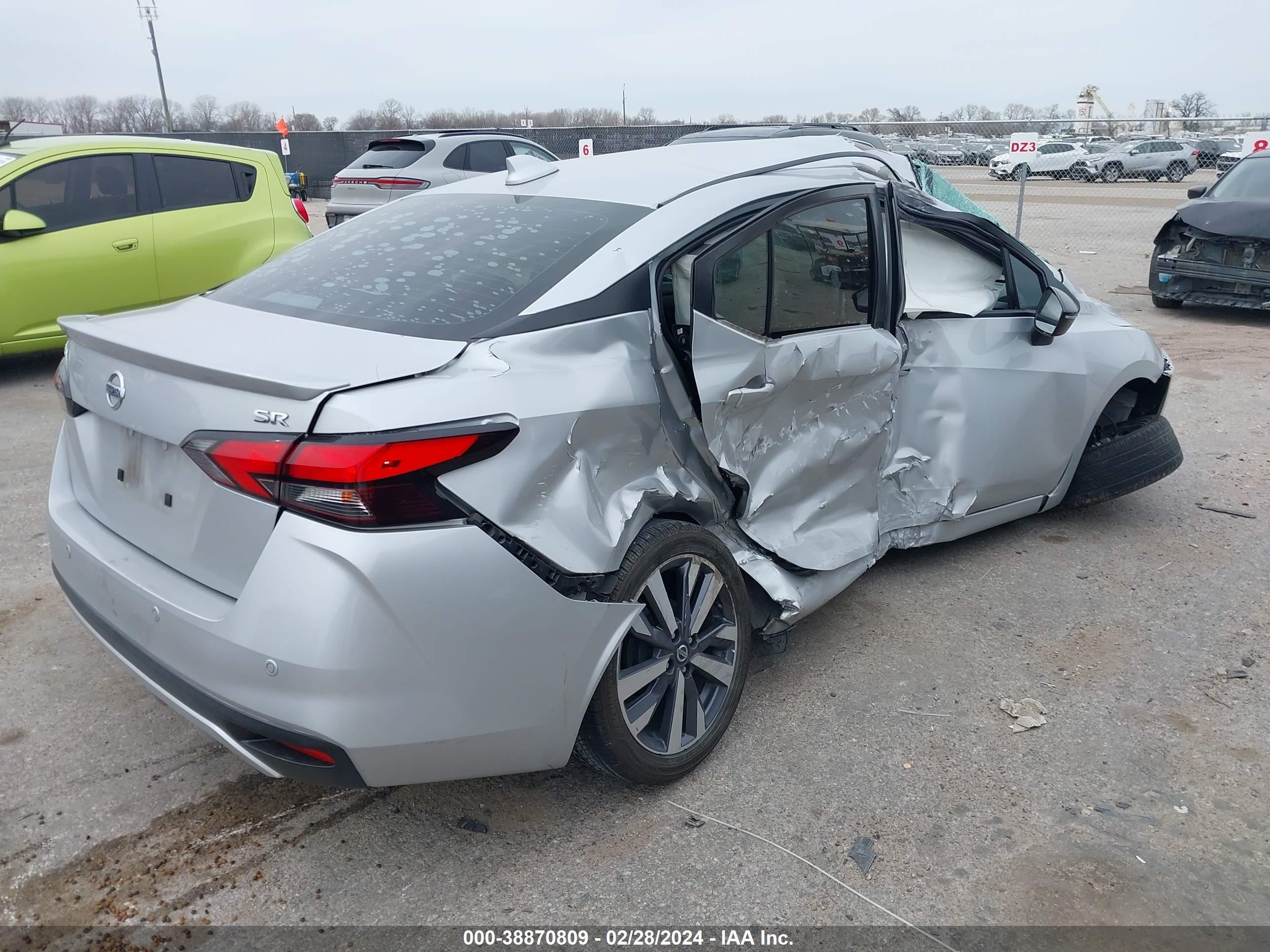 Photo 3 VIN: 3N1CN8FV8LL813273 - NISSAN VERSA 