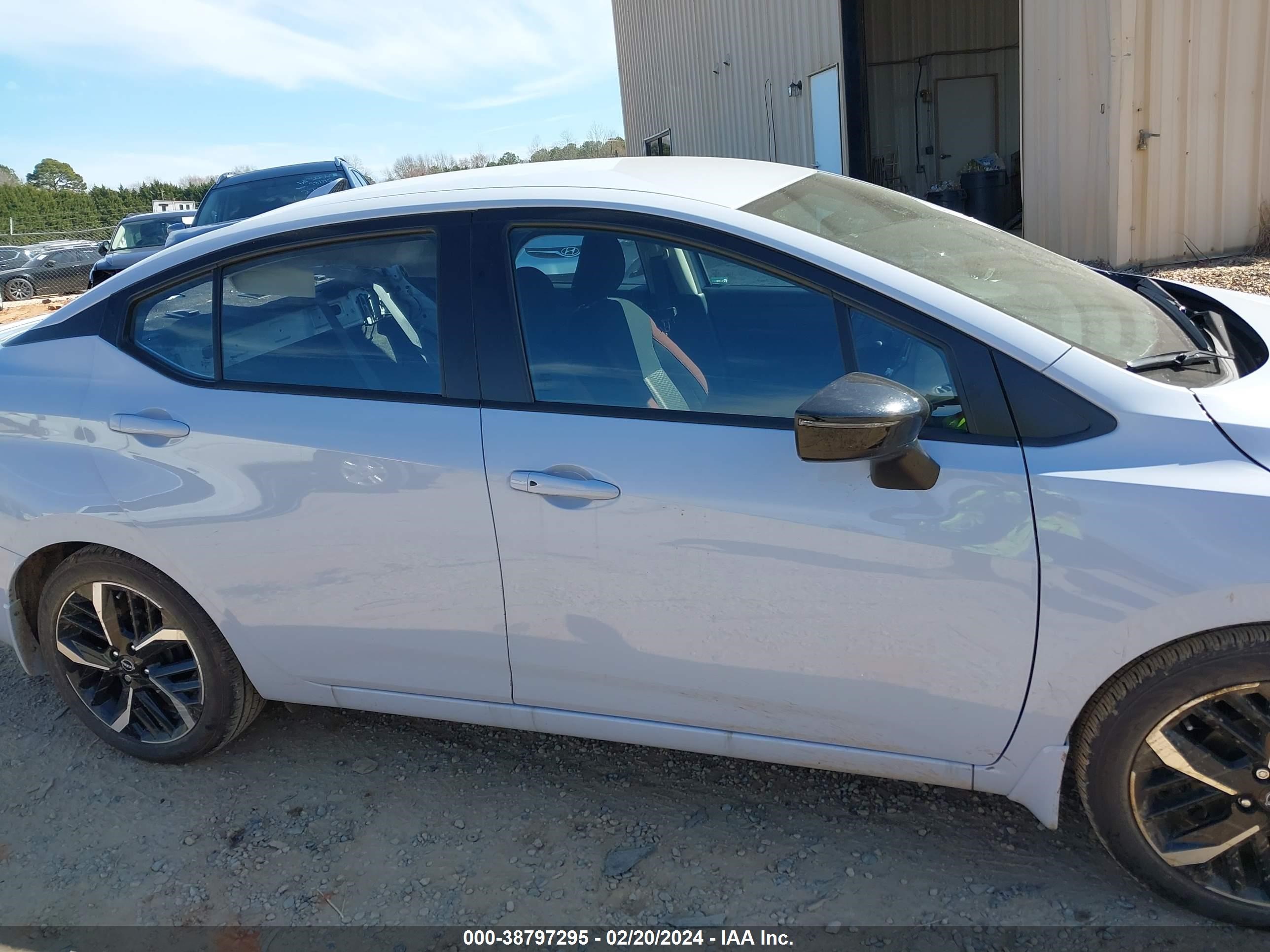 Photo 12 VIN: 3N1CN8FV8RL820202 - NISSAN VERSA 