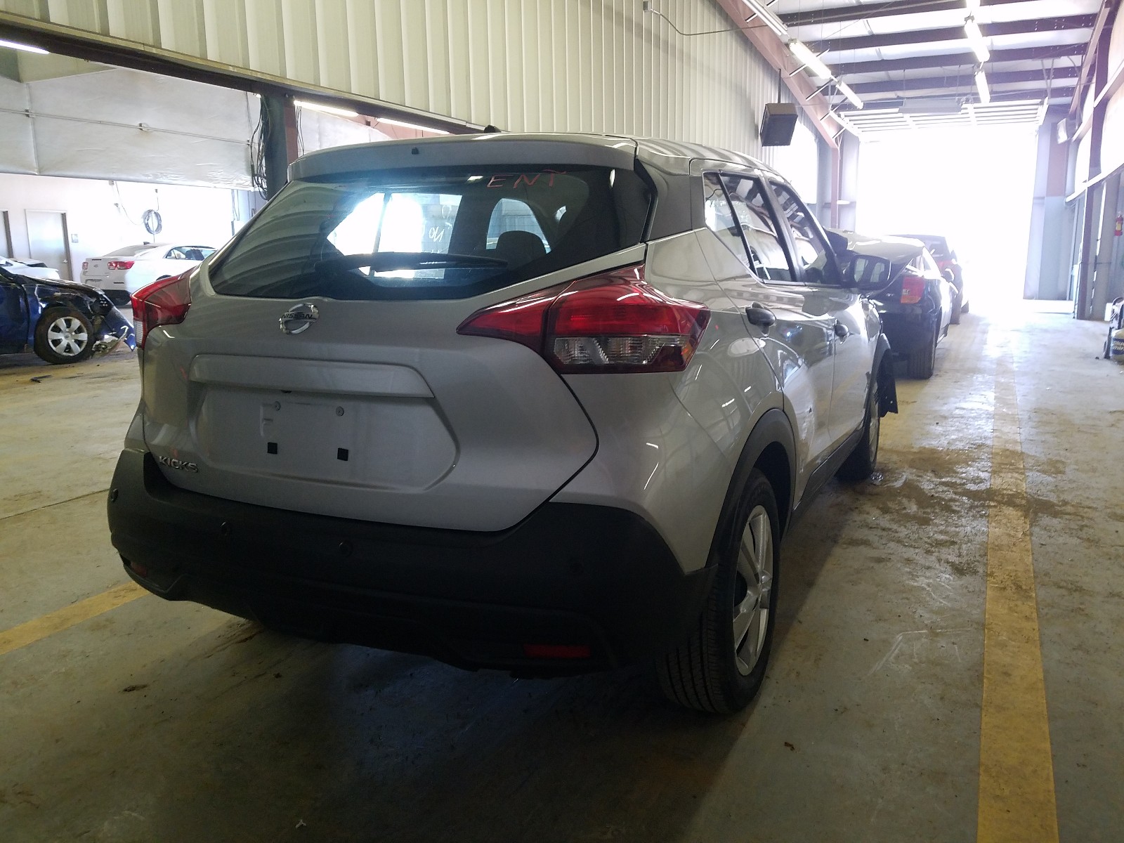 Photo 3 VIN: 3N1CP5BV0LL508896 - NISSAN KICKS S 