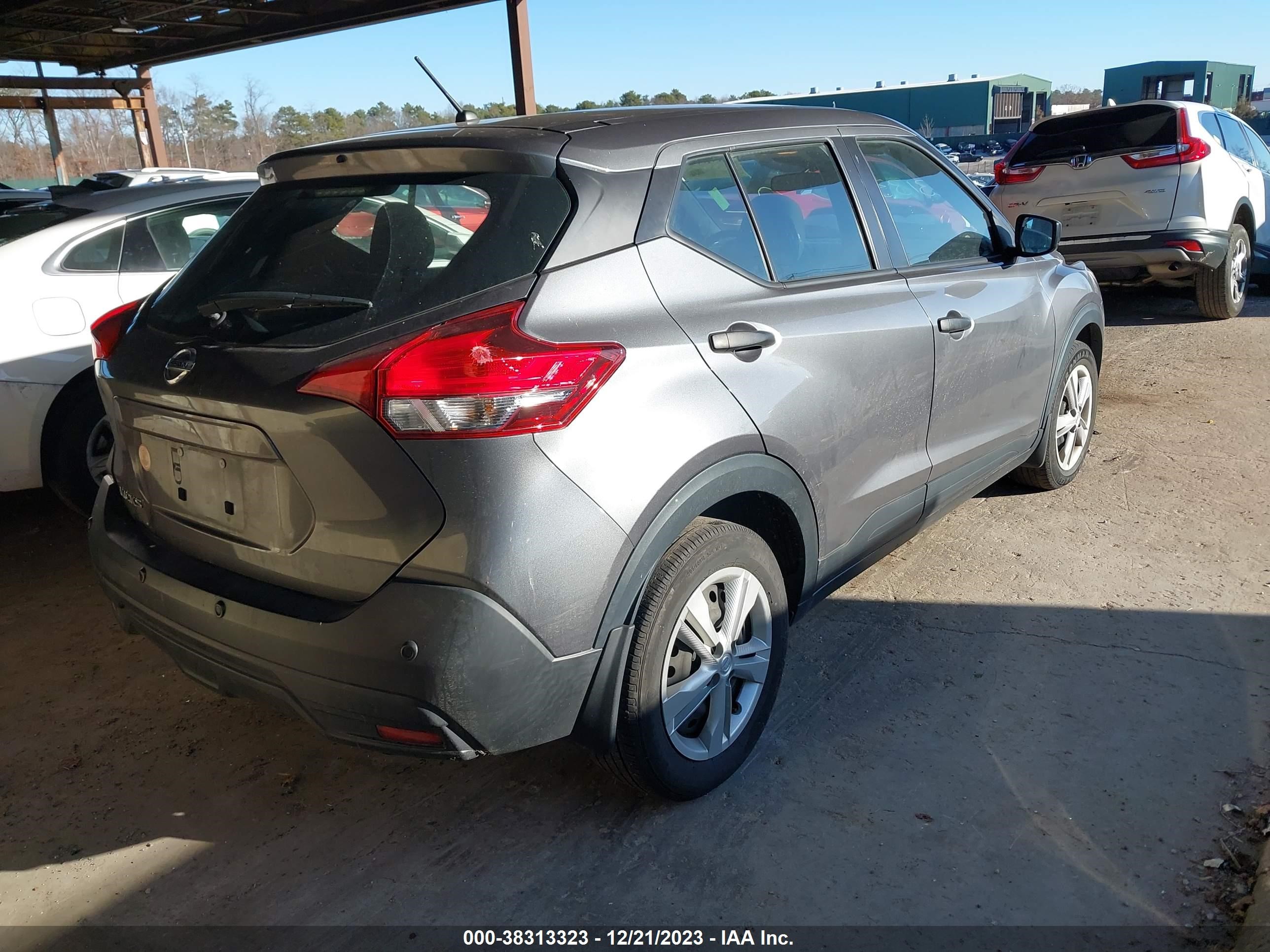 Photo 3 VIN: 3N1CP5BV0LL554793 - NISSAN KICKS 