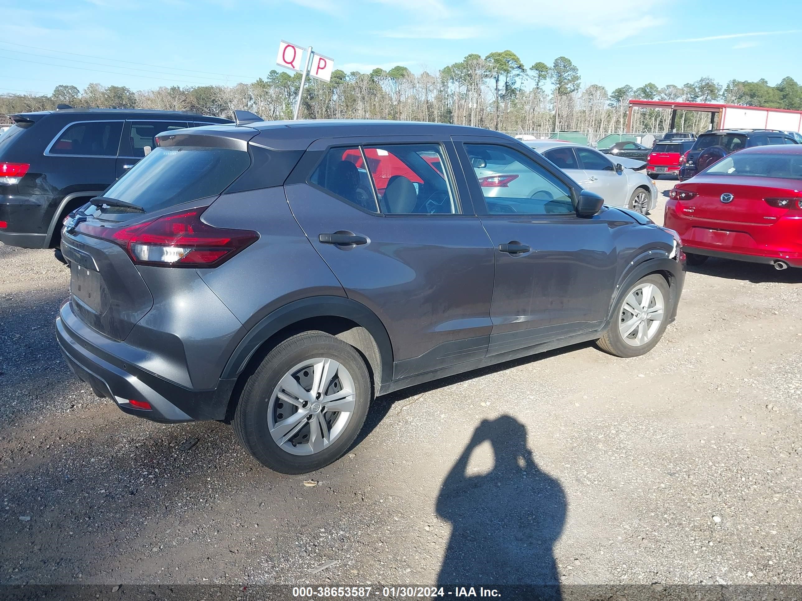 Photo 3 VIN: 3N1CP5BV0ML529376 - NISSAN KICKS 