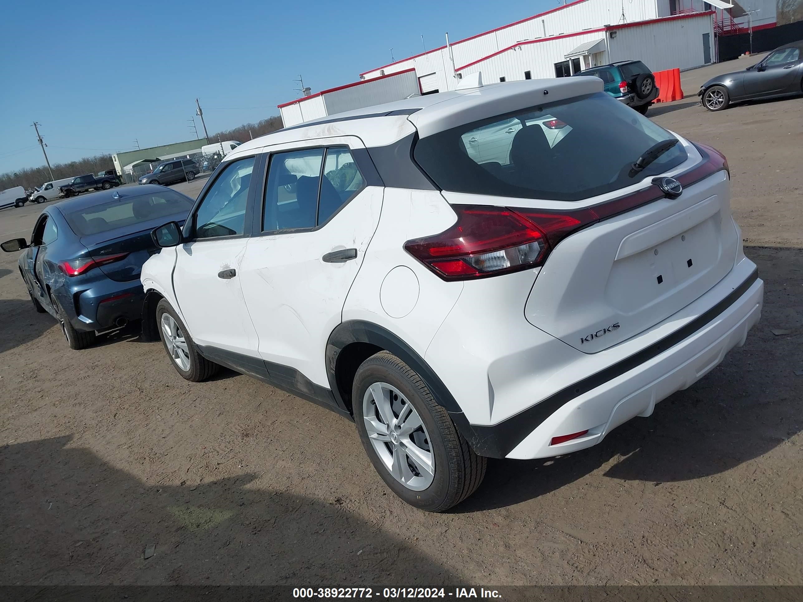 Photo 2 VIN: 3N1CP5BV0PL530161 - NISSAN KICKS 