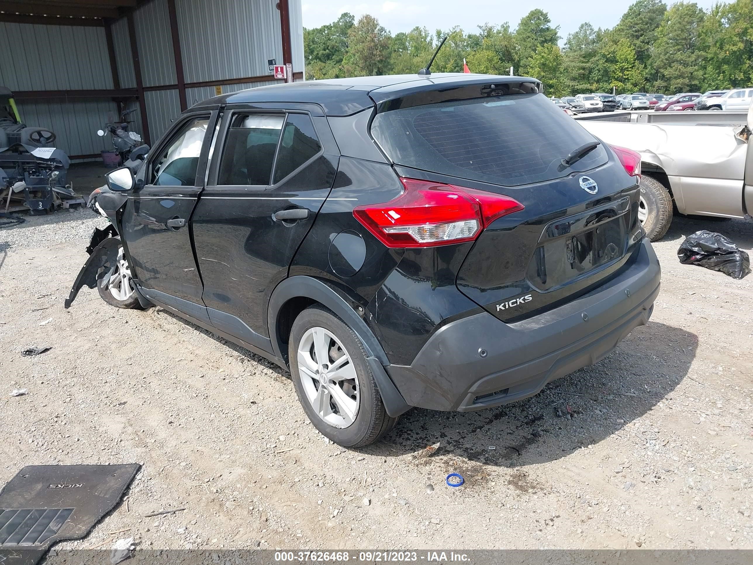 Photo 2 VIN: 3N1CP5BV1LL551398 - NISSAN KICKS 