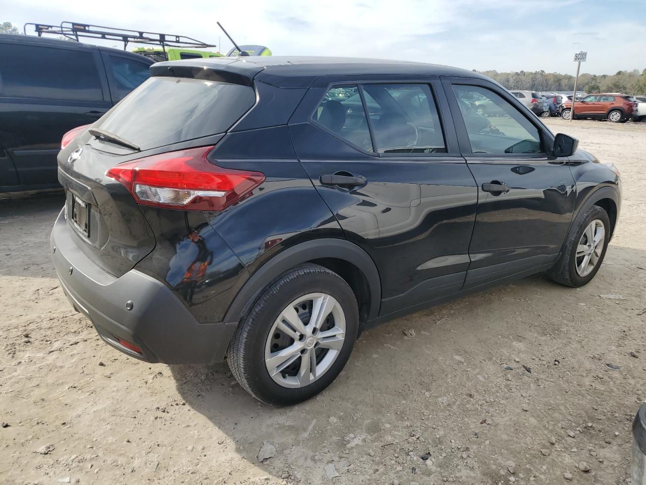 Photo 2 VIN: 3N1CP5BV1LL559372 - NISSAN KICKS 