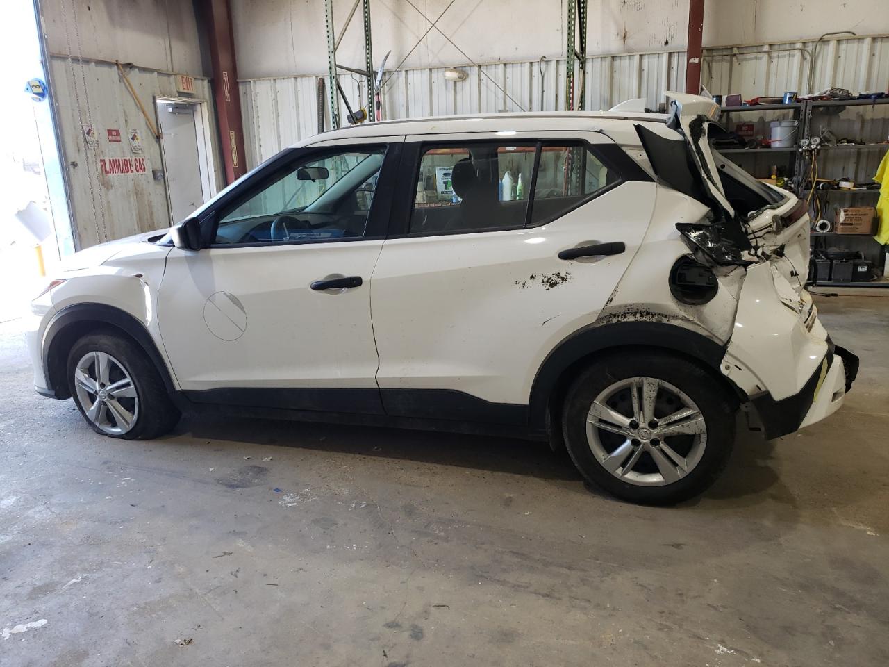 Photo 1 VIN: 3N1CP5BV4ML469084 - NISSAN KICKS 