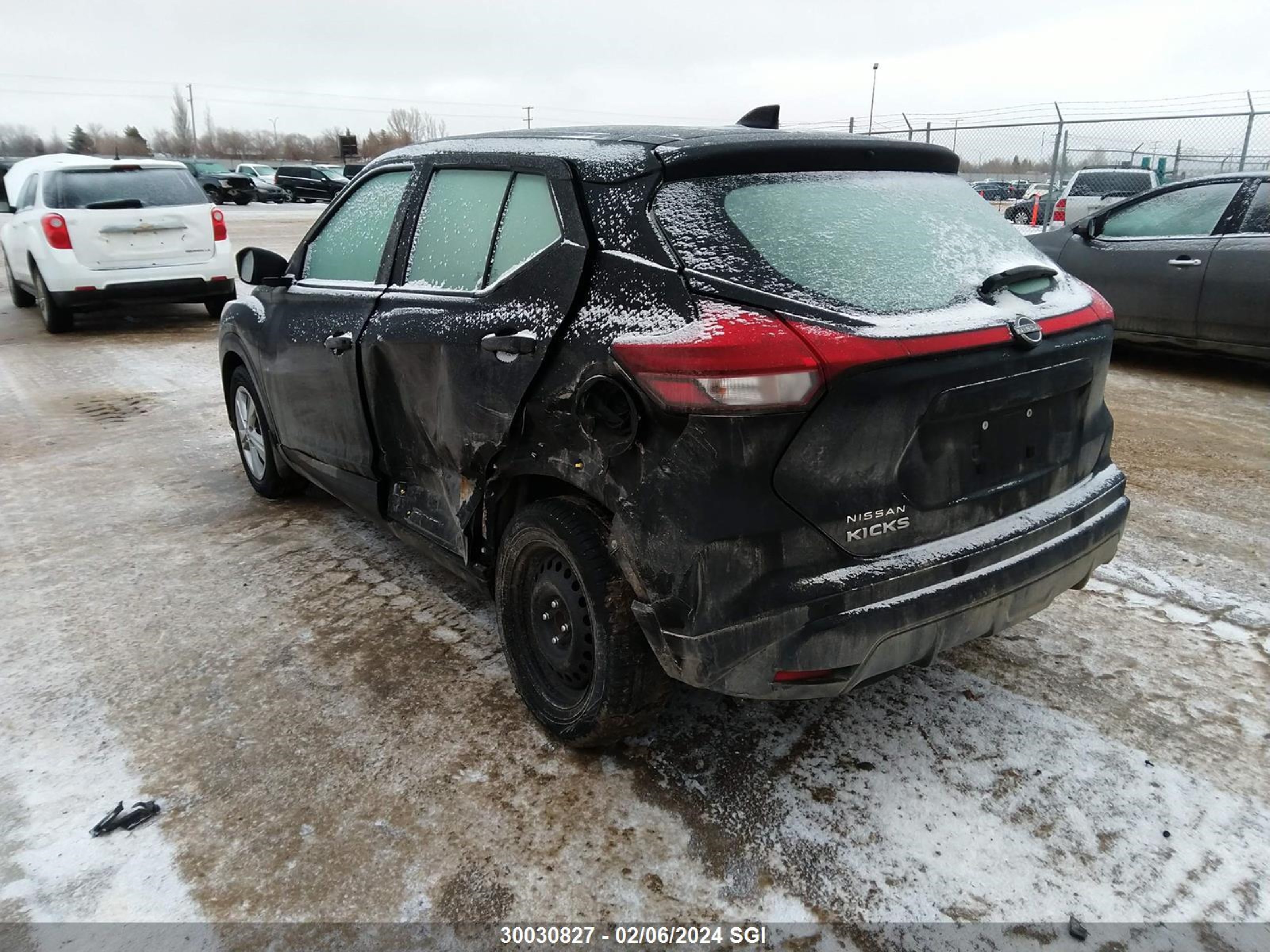 Photo 2 VIN: 3N1CP5BV4NL502599 - NISSAN KICKS 