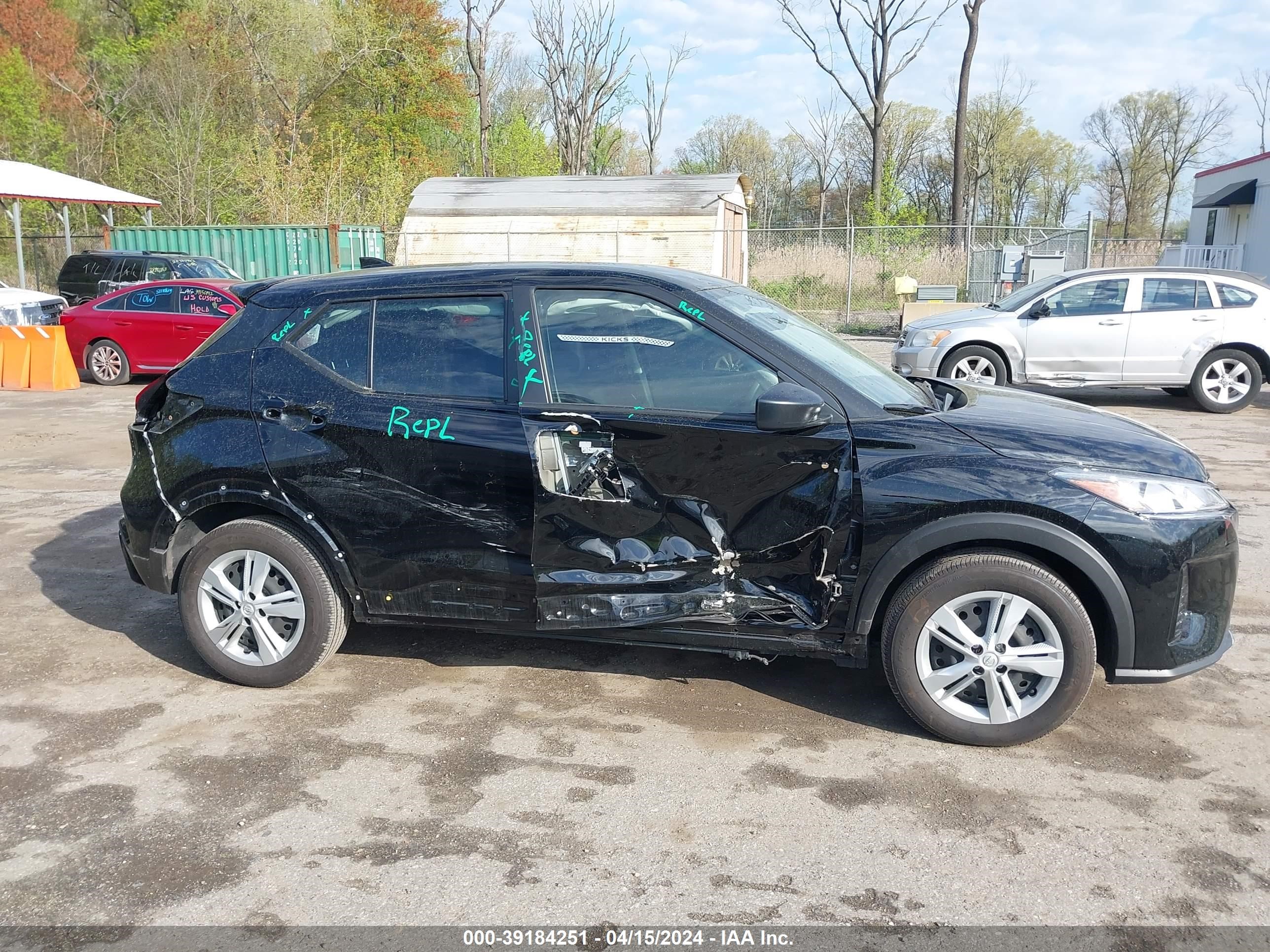 Photo 13 VIN: 3N1CP5BV4PL477366 - NISSAN KICKS 