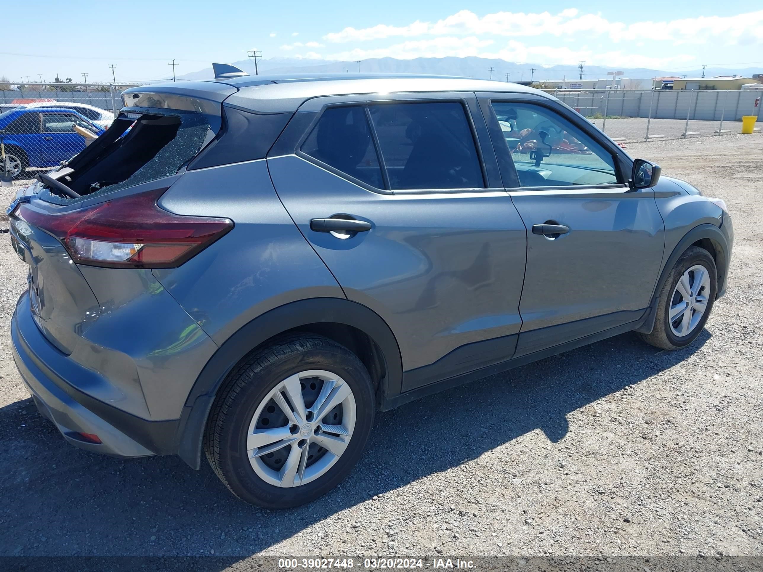 Photo 3 VIN: 3N1CP5BV5ML526683 - NISSAN KICKS 