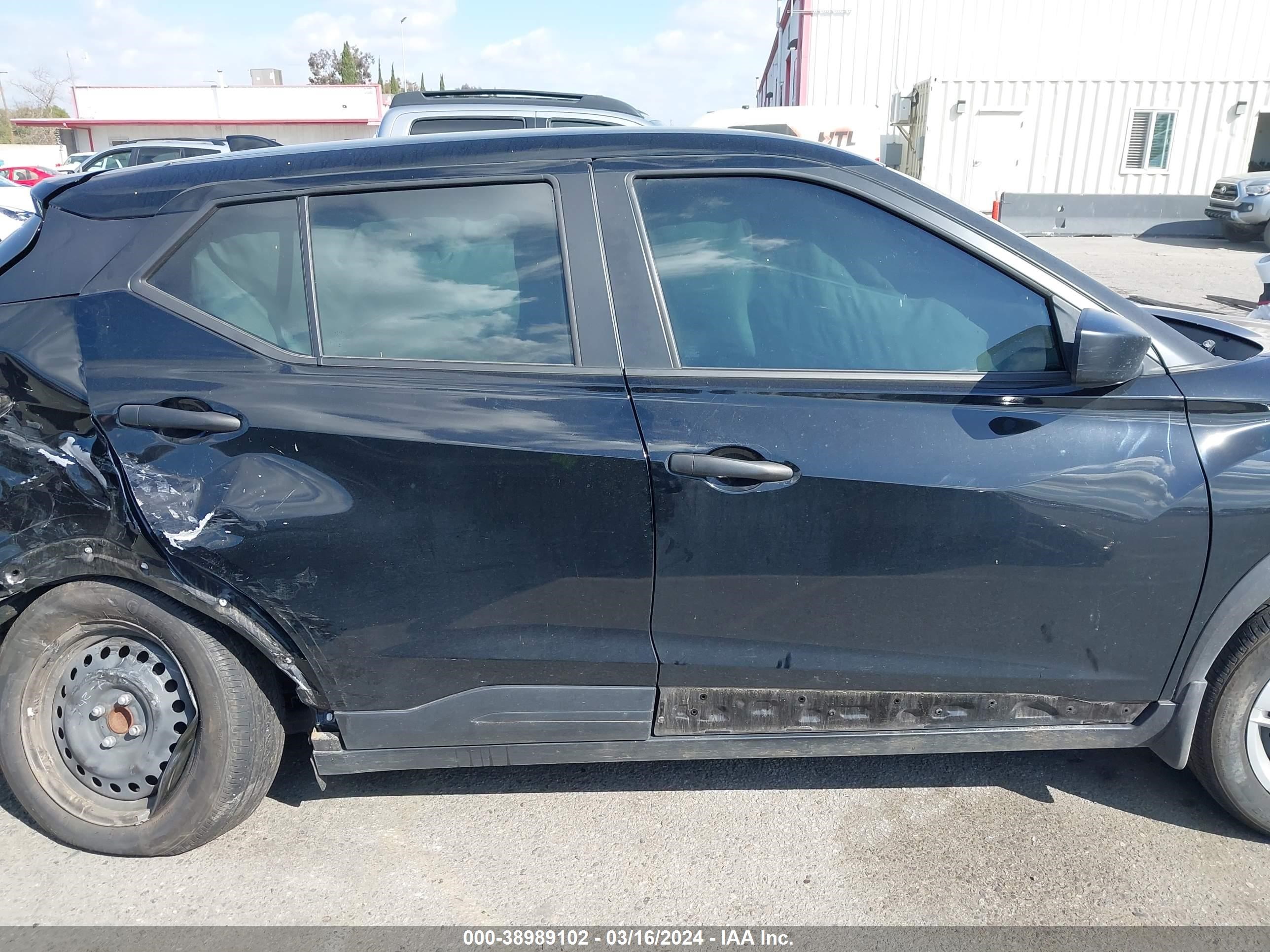 Photo 12 VIN: 3N1CP5BV5NL497770 - NISSAN KICKS 