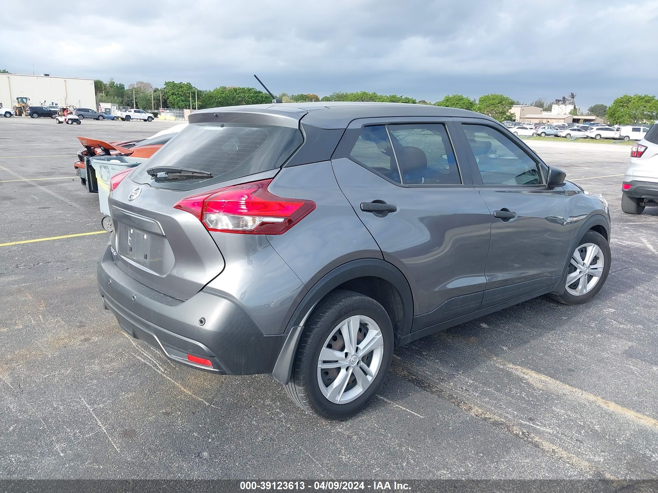 Photo 3 VIN: 3N1CP5BV6LL525749 - NISSAN KICKS 