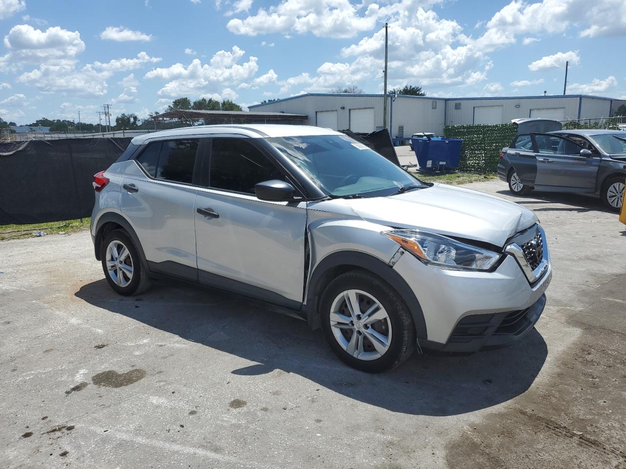 Photo 3 VIN: 3N1CP5BV6LL562929 - NISSAN KICKS 