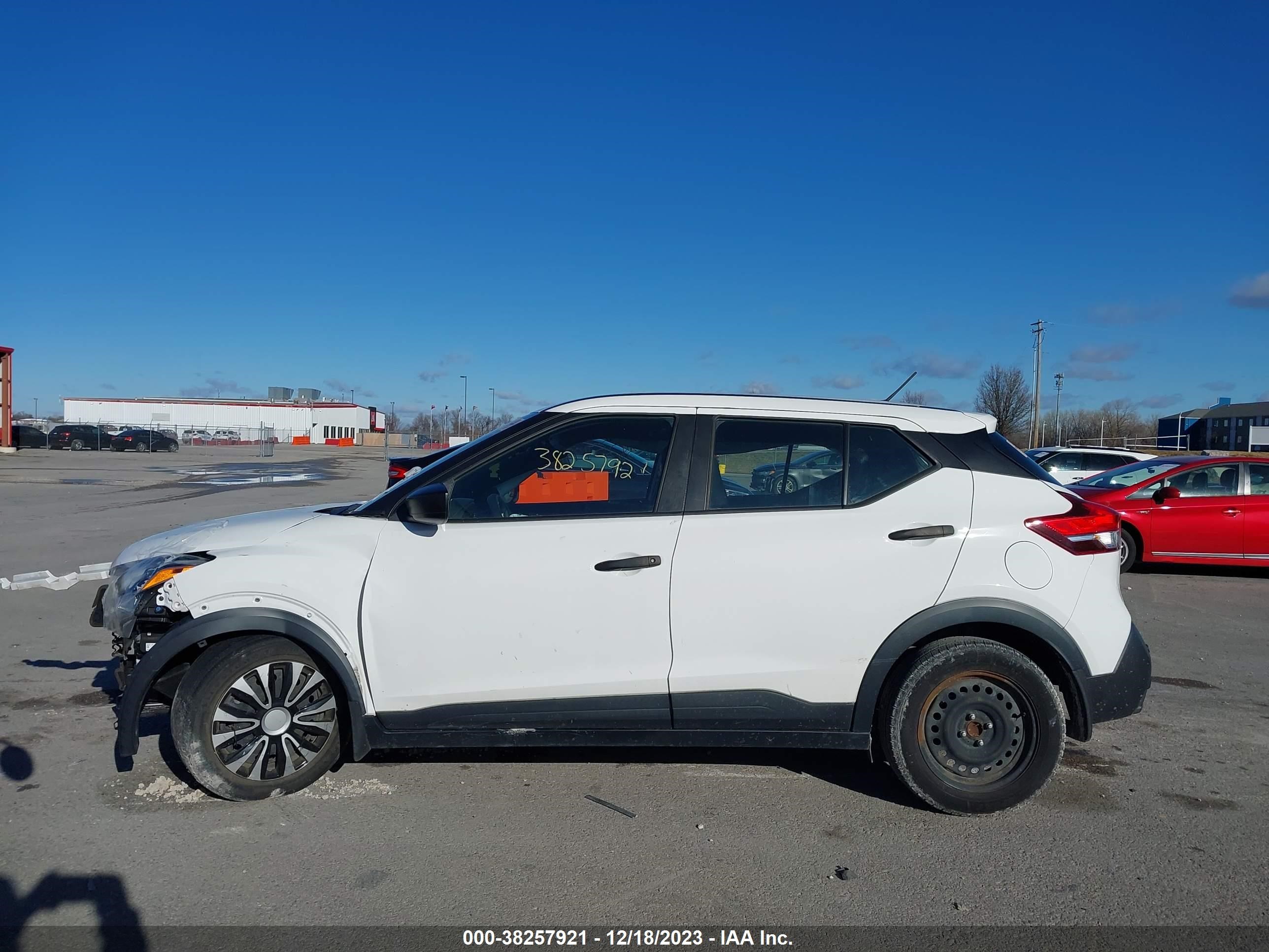 Photo 12 VIN: 3N1CP5BV7LL502111 - NISSAN KICKS 