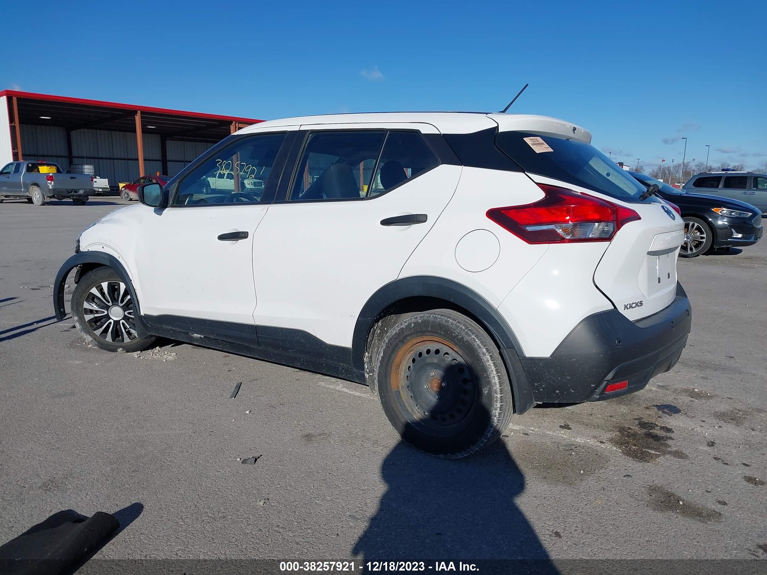 Photo 2 VIN: 3N1CP5BV7LL502111 - NISSAN KICKS 