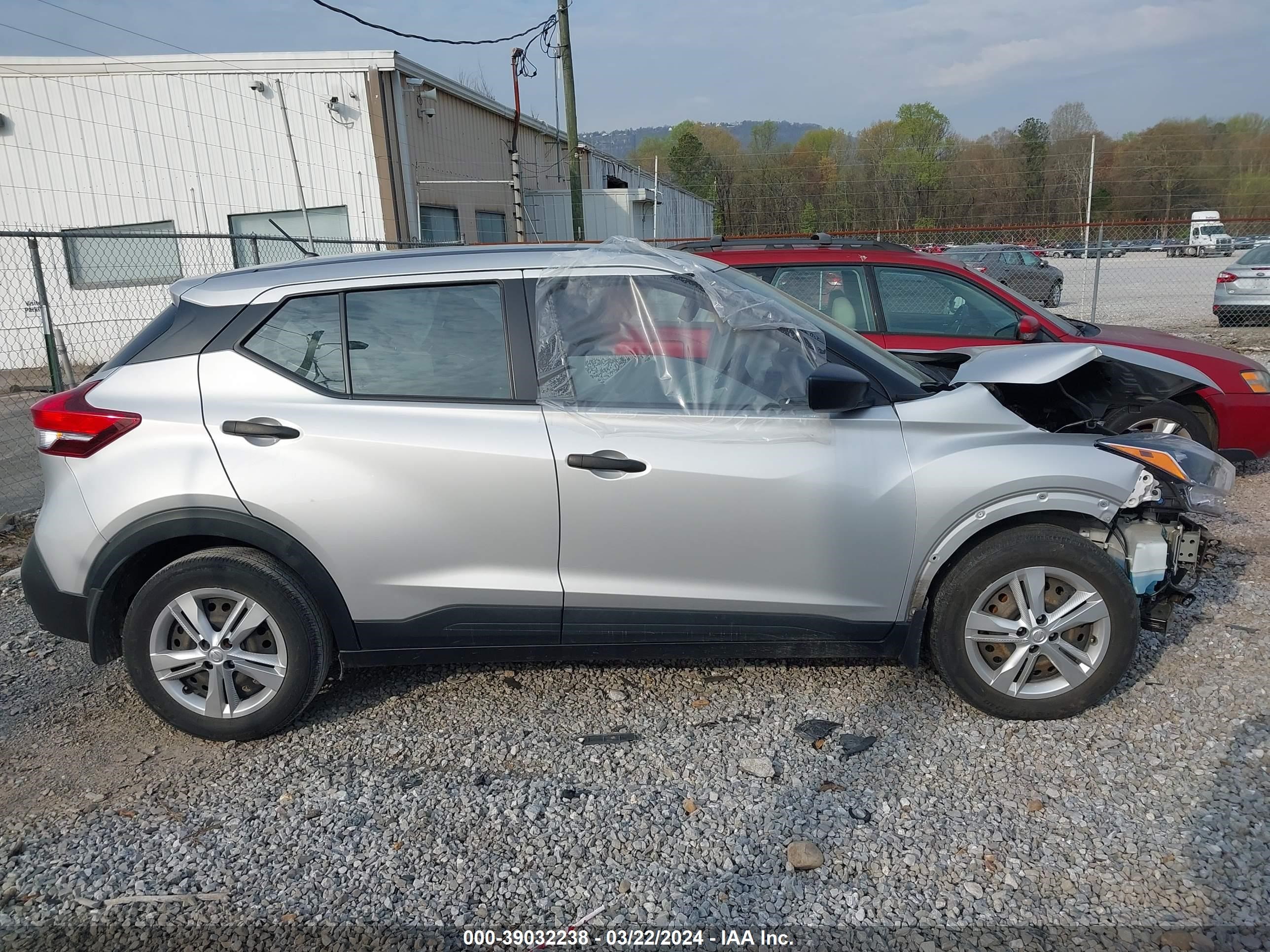 Photo 11 VIN: 3N1CP5BV8LL532198 - NISSAN KICKS 