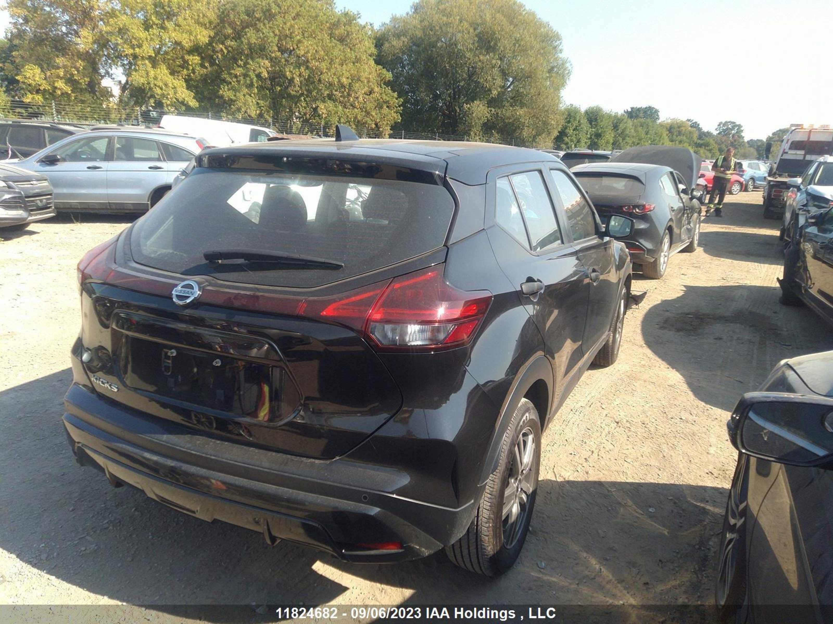 Photo 3 VIN: 3N1CP5BV8ML480430 - NISSAN KICKS 