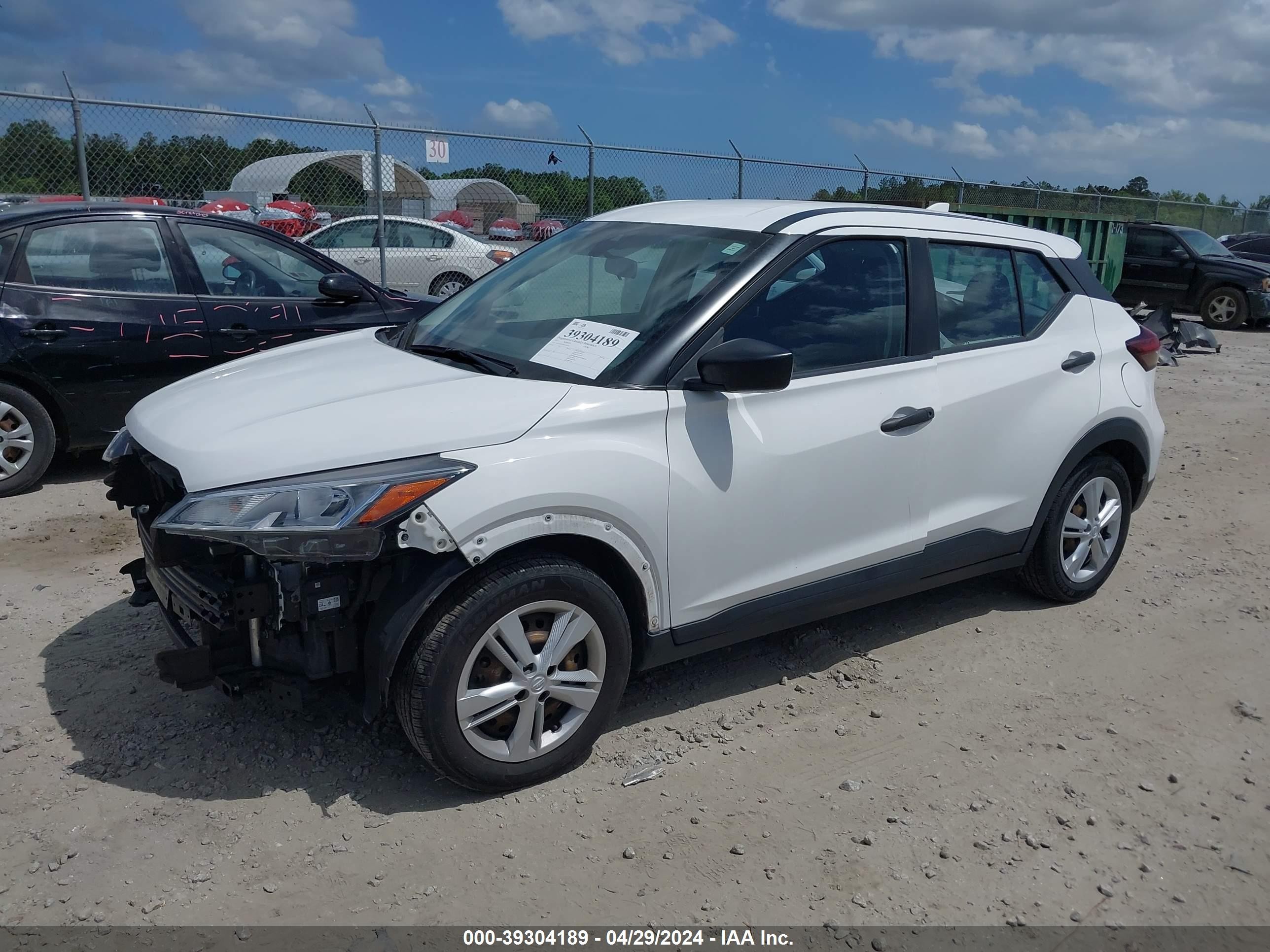 Photo 1 VIN: 3N1CP5BVXML483412 - NISSAN KICKS 