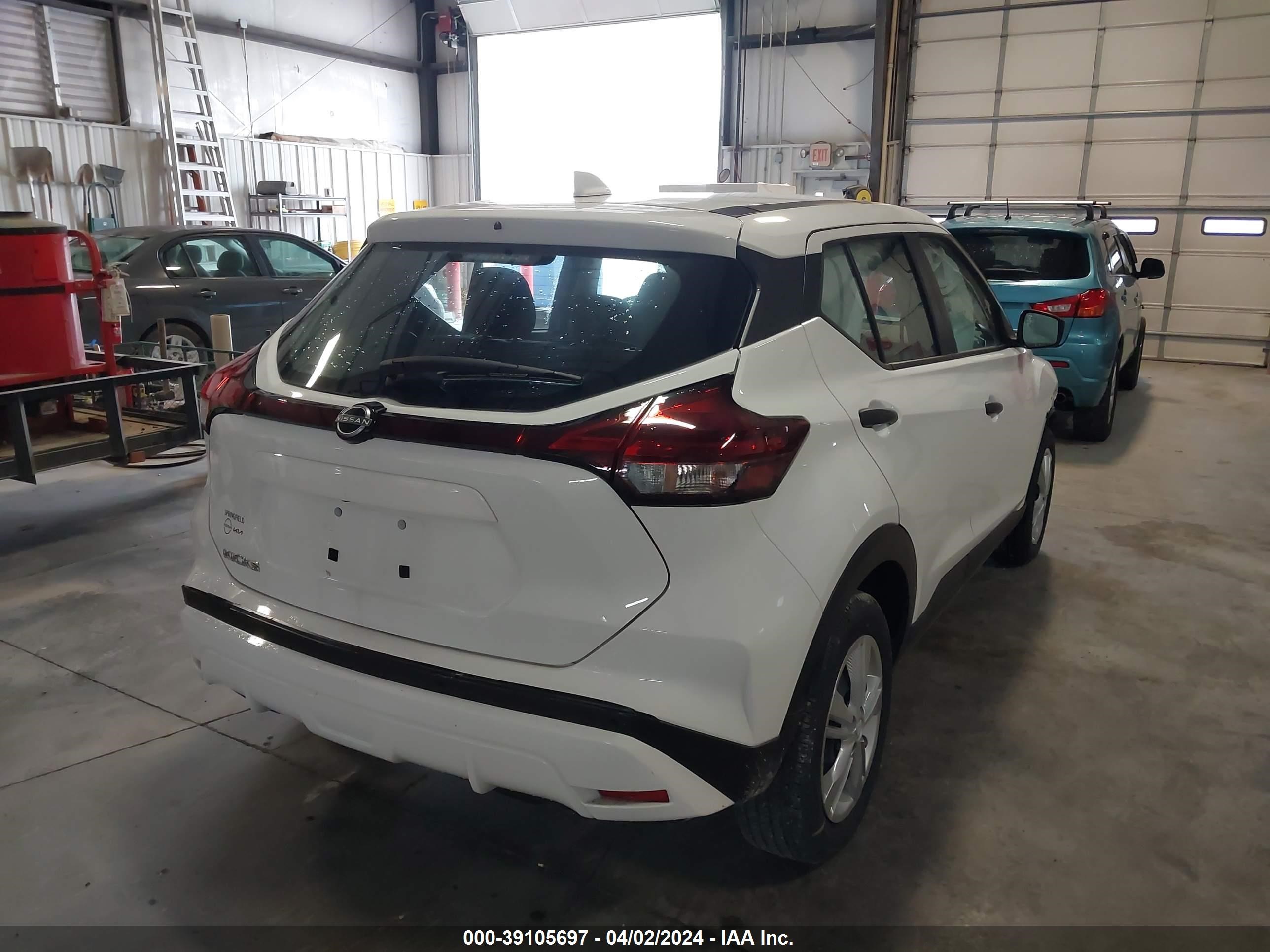 Photo 3 VIN: 3N1CP5BVXPL532340 - NISSAN KICKS 