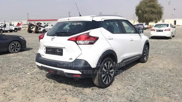 Photo 8 VIN: 3N1CP5C93HL498860 - NISSAN KICKS 