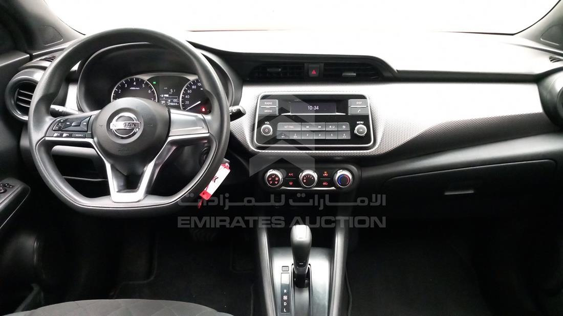 Photo 10 VIN: 3N1CP5C95JL502591 - NISSAN KICKS 