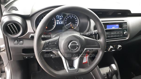 Photo 13 VIN: 3N1CP5C98JL485916 - NISSAN KICKS 