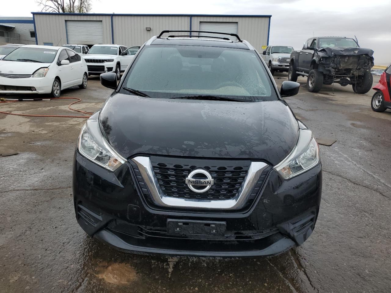 Photo 4 VIN: 3N1CP5CU0JL519366 - NISSAN KICKS 