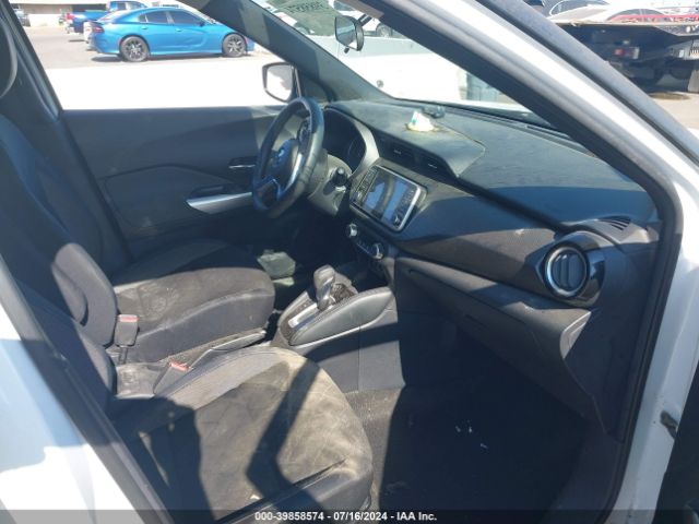 Photo 4 VIN: 3N1CP5CU0JL525586 - NISSAN KICKS 