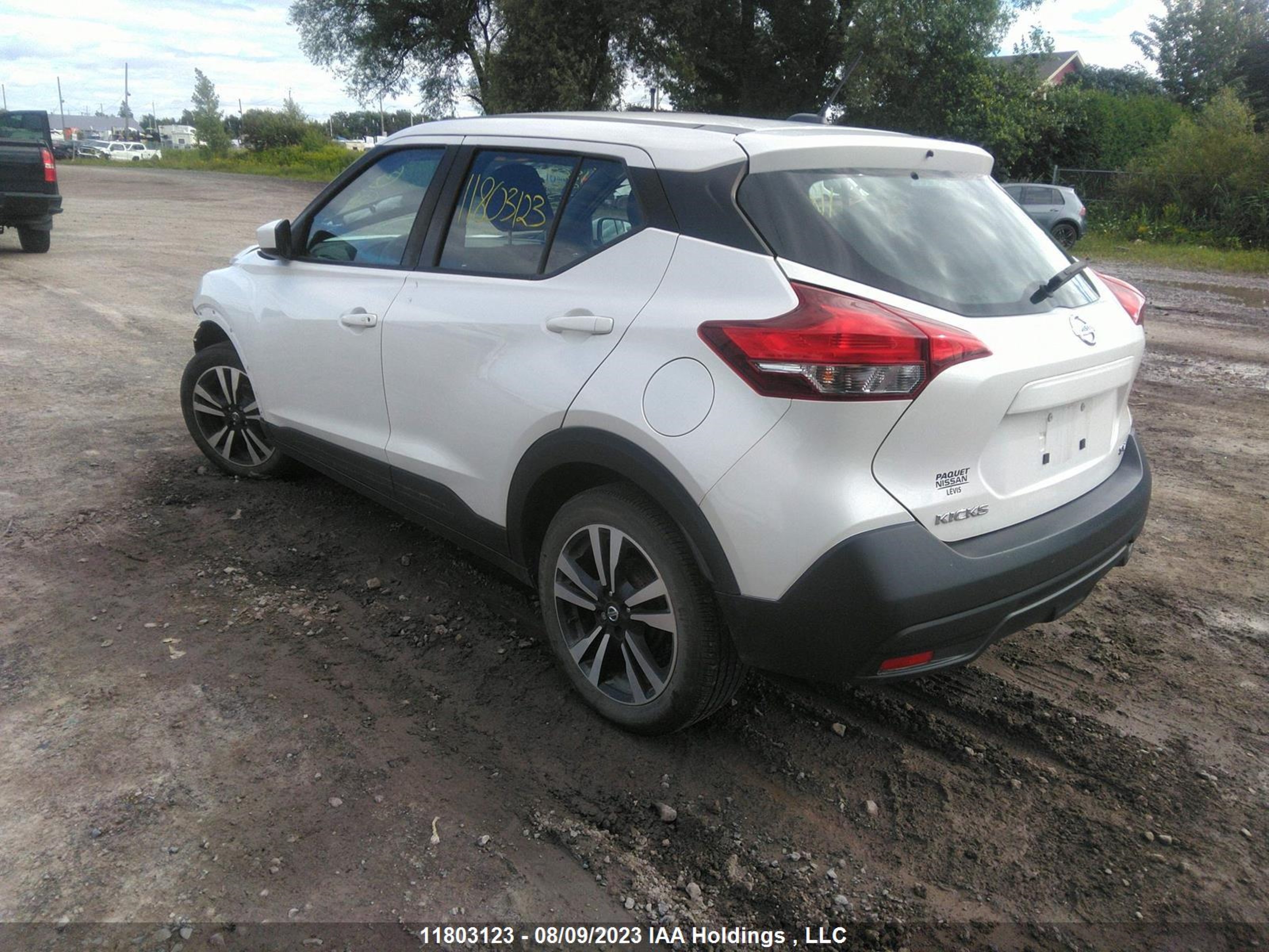 Photo 2 VIN: 3N1CP5CU0KL535889 - NISSAN KICKS 