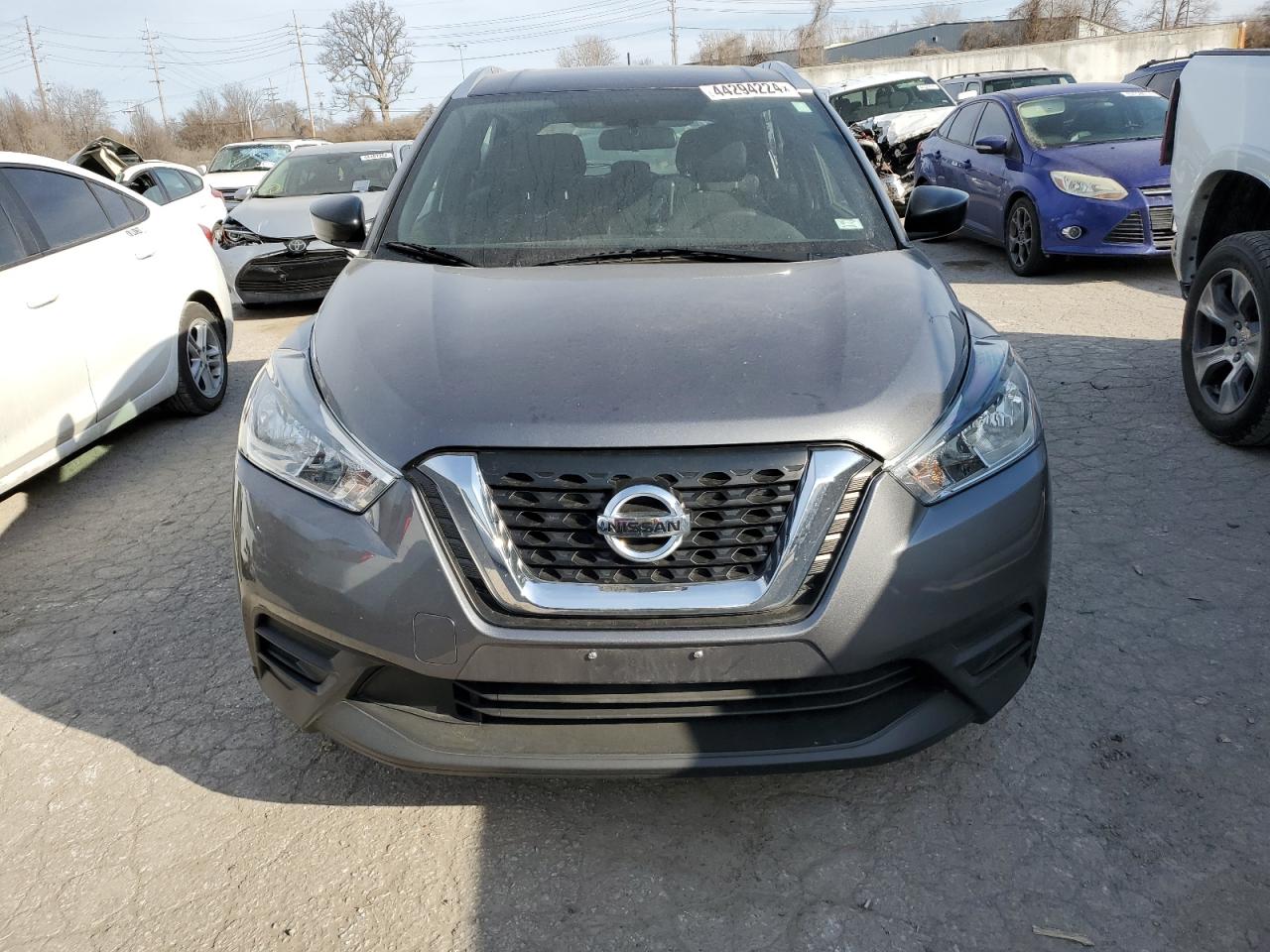 Photo 4 VIN: 3N1CP5CU0KL565927 - NISSAN KICKS 