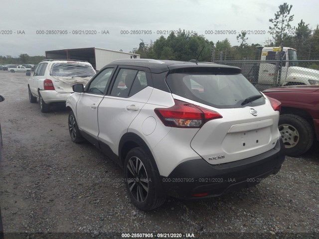 Photo 2 VIN: 3N1CP5CU1JL504648 - NISSAN KICKS 