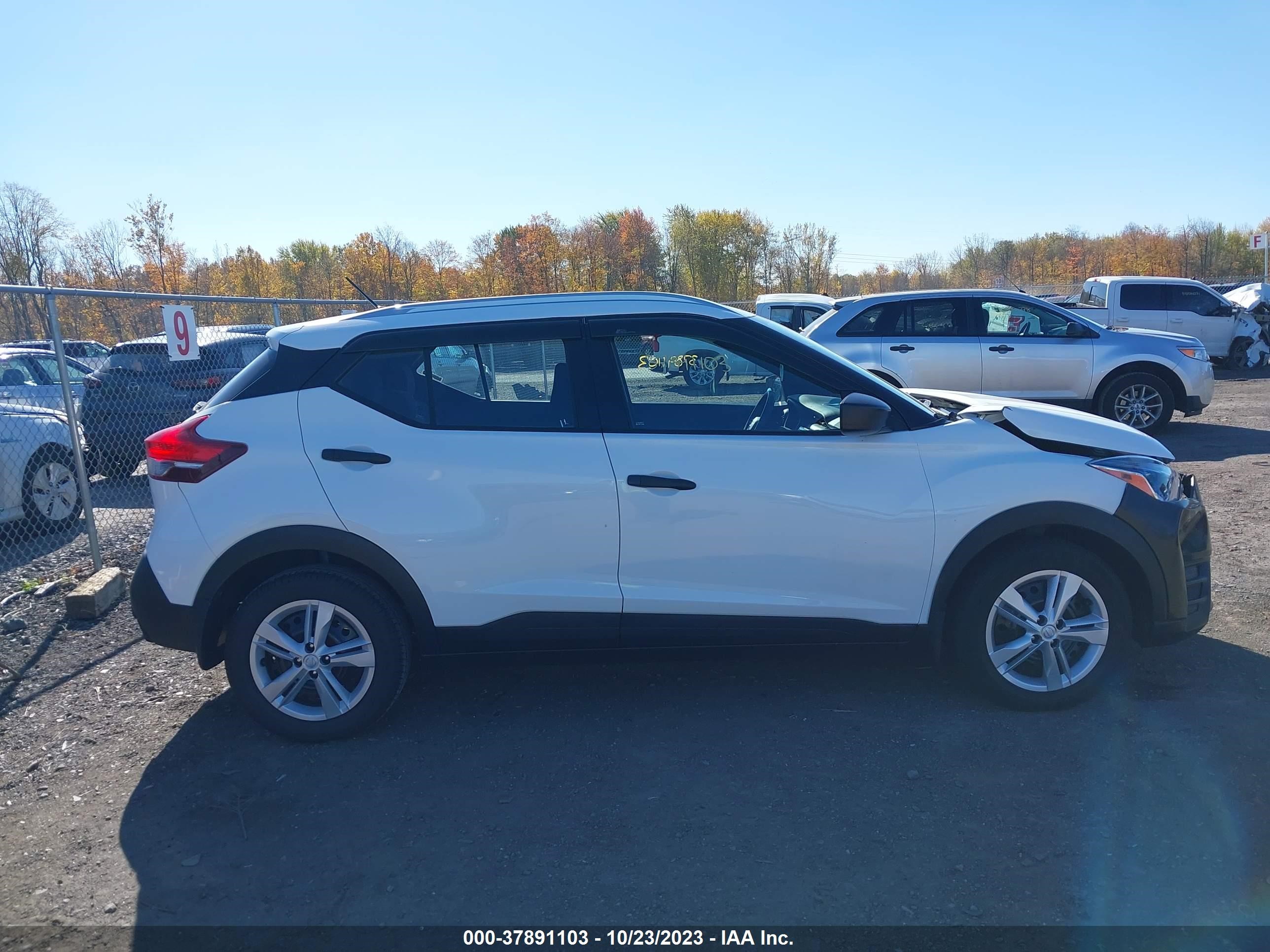 Photo 12 VIN: 3N1CP5CU1JL514712 - NISSAN KICKS 