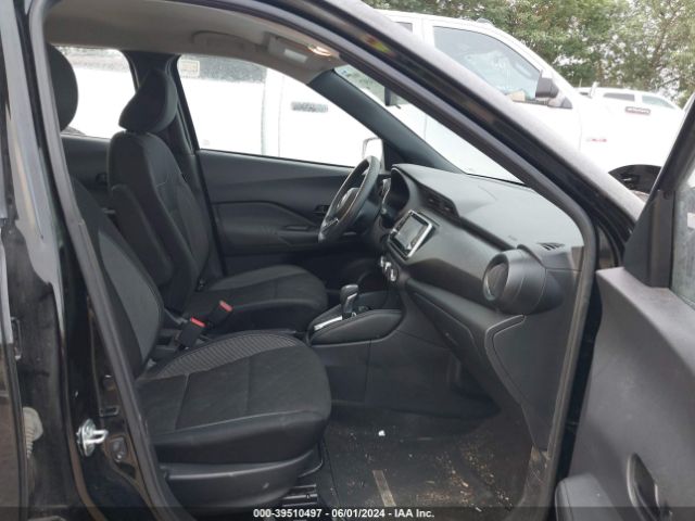 Photo 4 VIN: 3N1CP5CU1JL519327 - NISSAN KICKS 