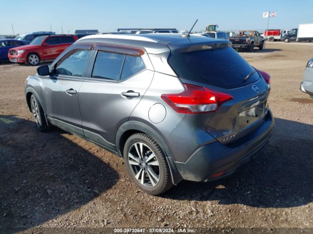 Photo 2 VIN: 3N1CP5CU1JL522891 - NISSAN KICKS 