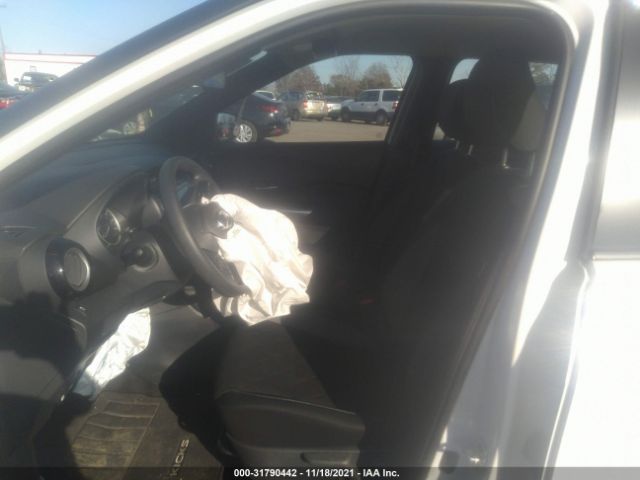 Photo 4 VIN: 3N1CP5CU1JL539786 - NISSAN KICKS 