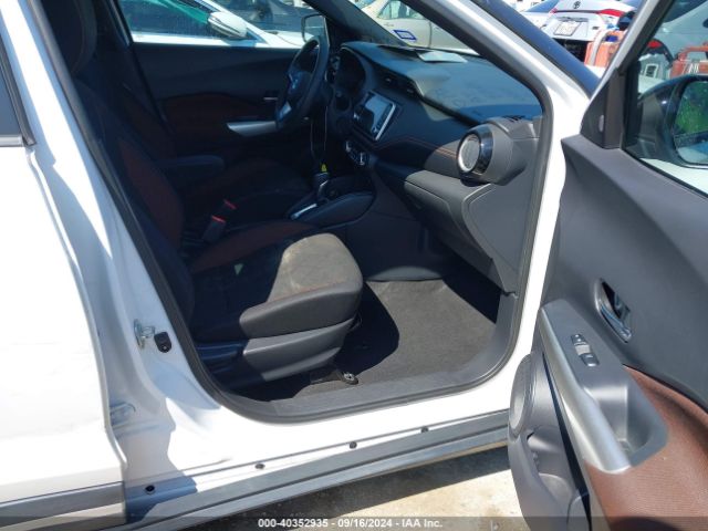 Photo 4 VIN: 3N1CP5CU1JL543109 - NISSAN KICKS 