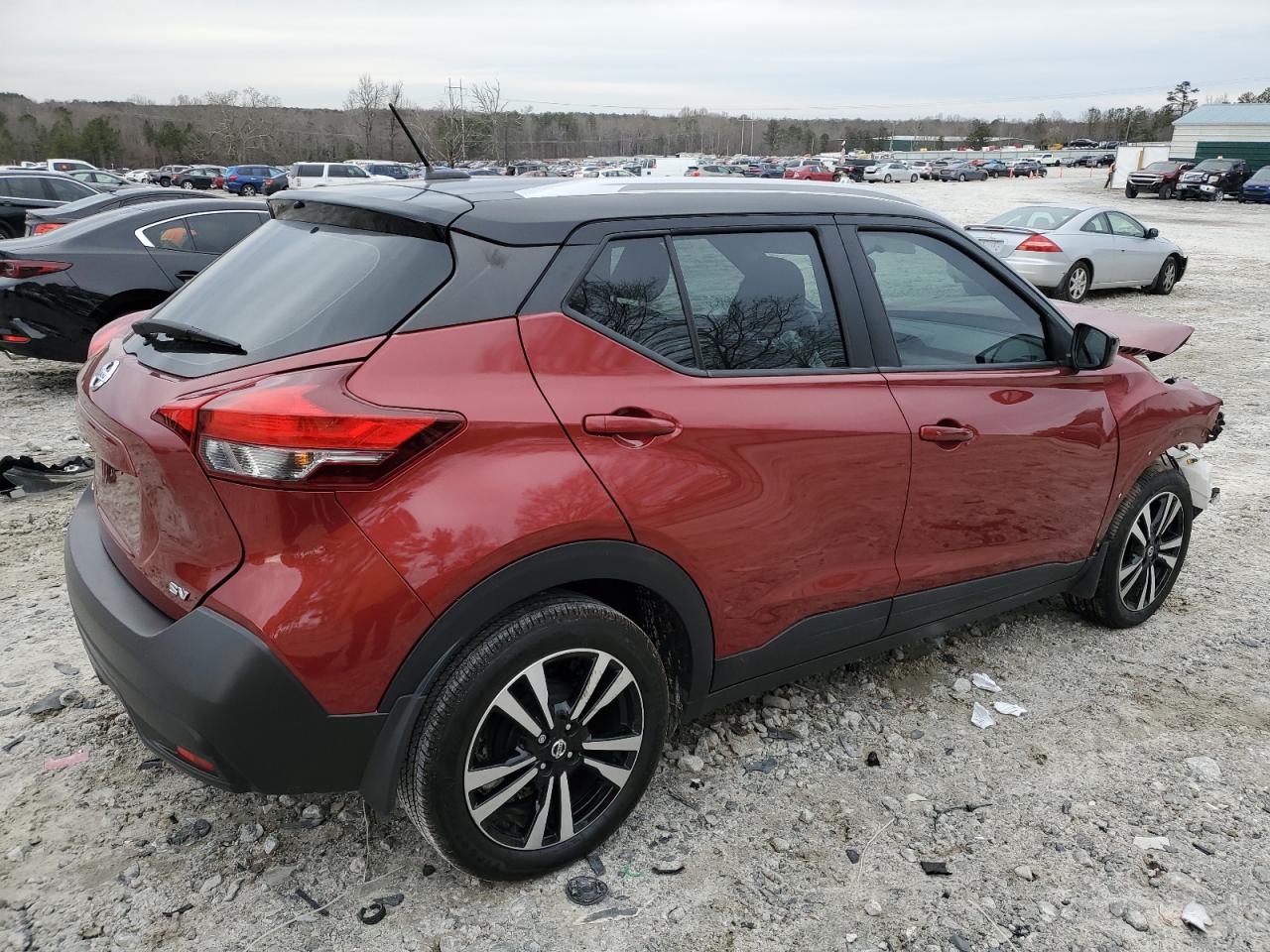 Photo 2 VIN: 3N1CP5CU1JL545295 - NISSAN KICKS 