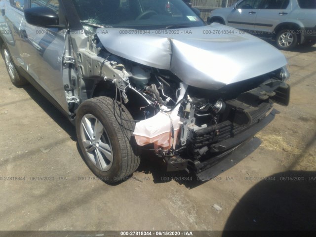 Photo 5 VIN: 3N1CP5CU2JL508112 - NISSAN KICKS 