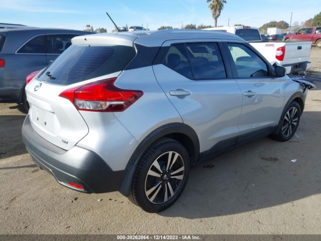 Photo 3 VIN: 3N1CP5CU2JL516436 - NISSAN KICKS 