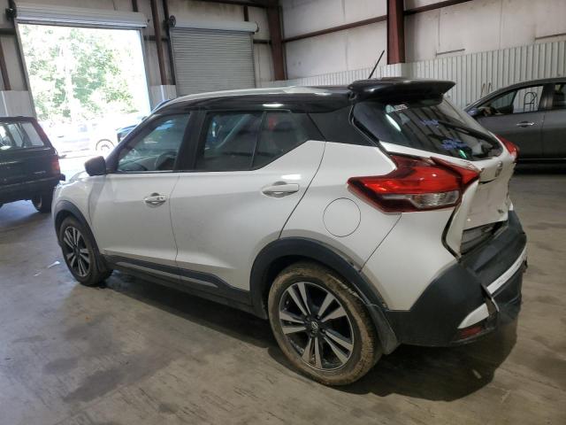 Photo 1 VIN: 3N1CP5CU2JL518431 - NISSAN KICKS 