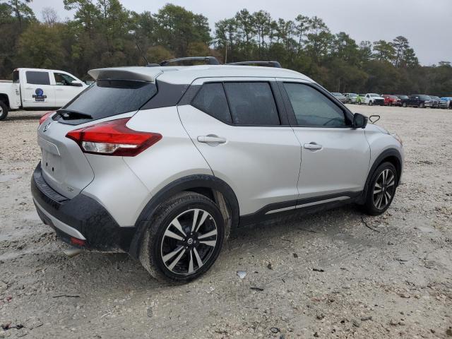 Photo 2 VIN: 3N1CP5CU2JL521507 - NISSAN KICKS 