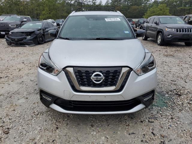 Photo 4 VIN: 3N1CP5CU2JL521507 - NISSAN KICKS 