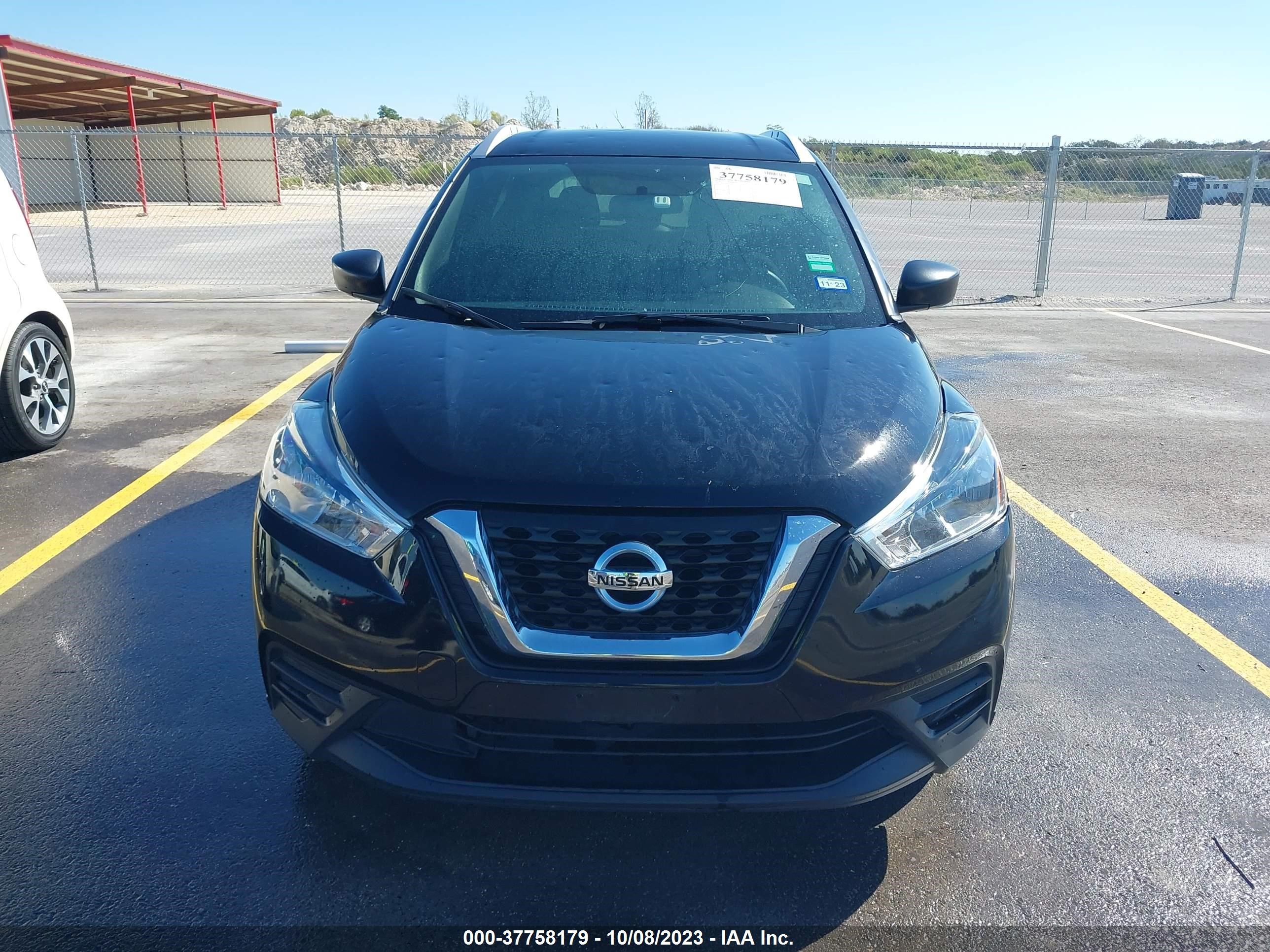 Photo 5 VIN: 3N1CP5CU2JL532992 - NISSAN KICKS 