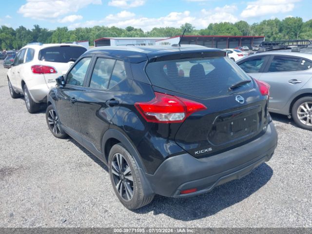 Photo 2 VIN: 3N1CP5CU2JL541689 - NISSAN KICKS 