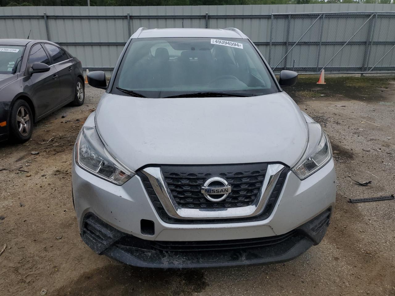 Photo 4 VIN: 3N1CP5CU2JL545967 - NISSAN KICKS 